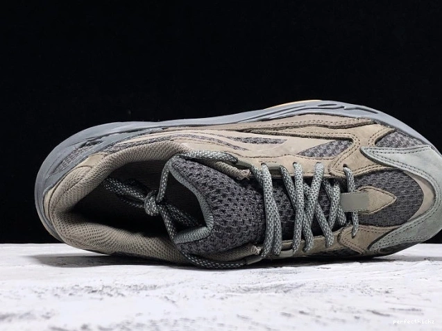 Adidas Yeezy v2 Boost 700 Geode EG6860 0731